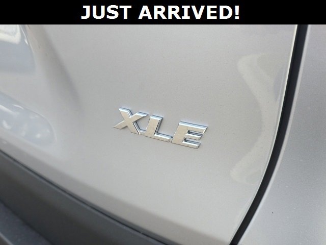 Used 2025 Toyota RAV4 XLE w/ Convenience Package image 7