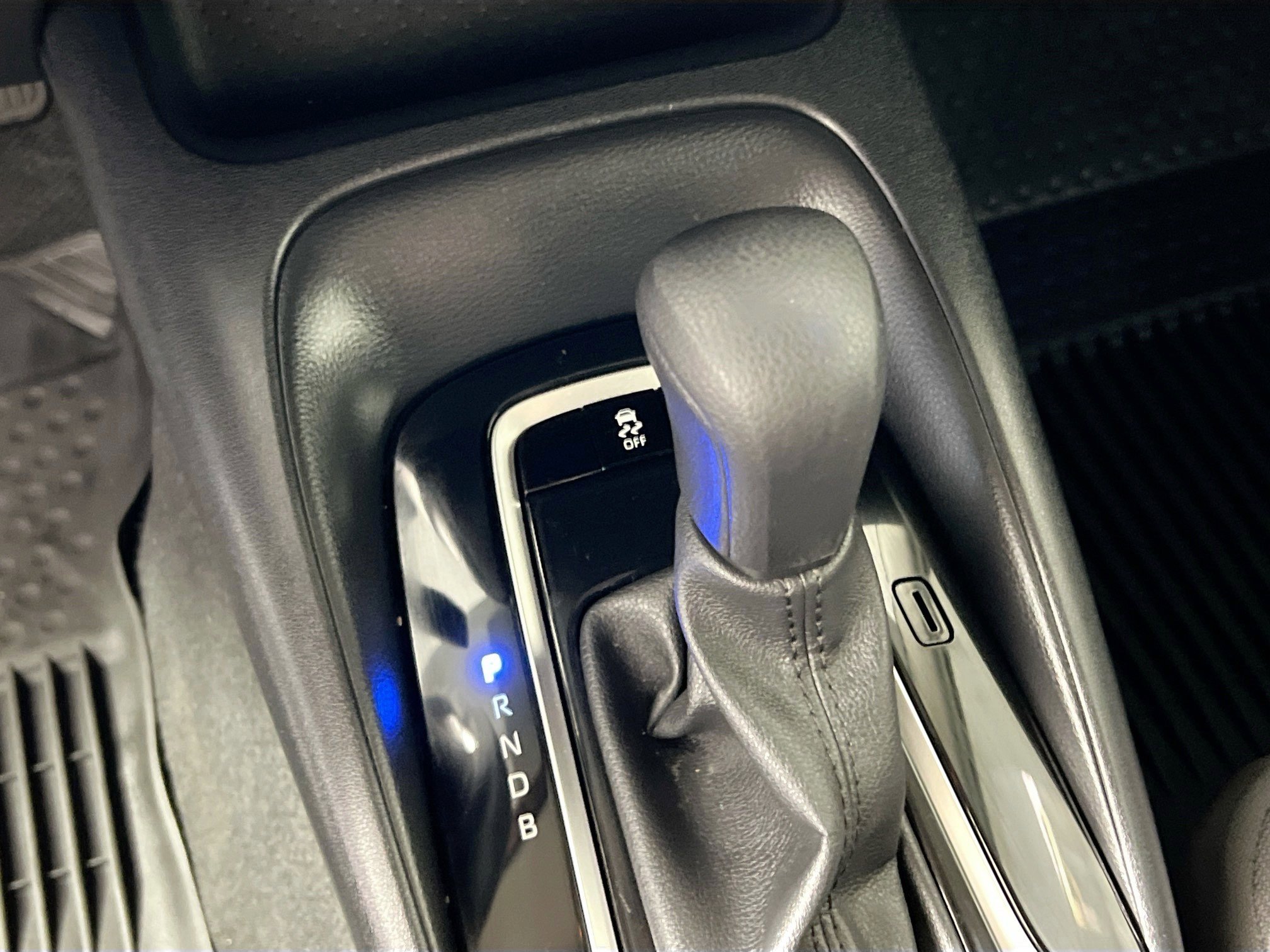 Used 2024 Toyota Corolla LE FWD image 23