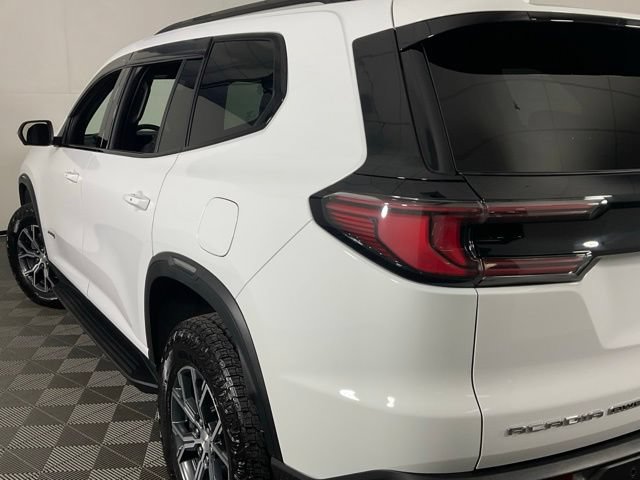 Used 2025 GMC Acadia AT4 AWD/4WD image 35