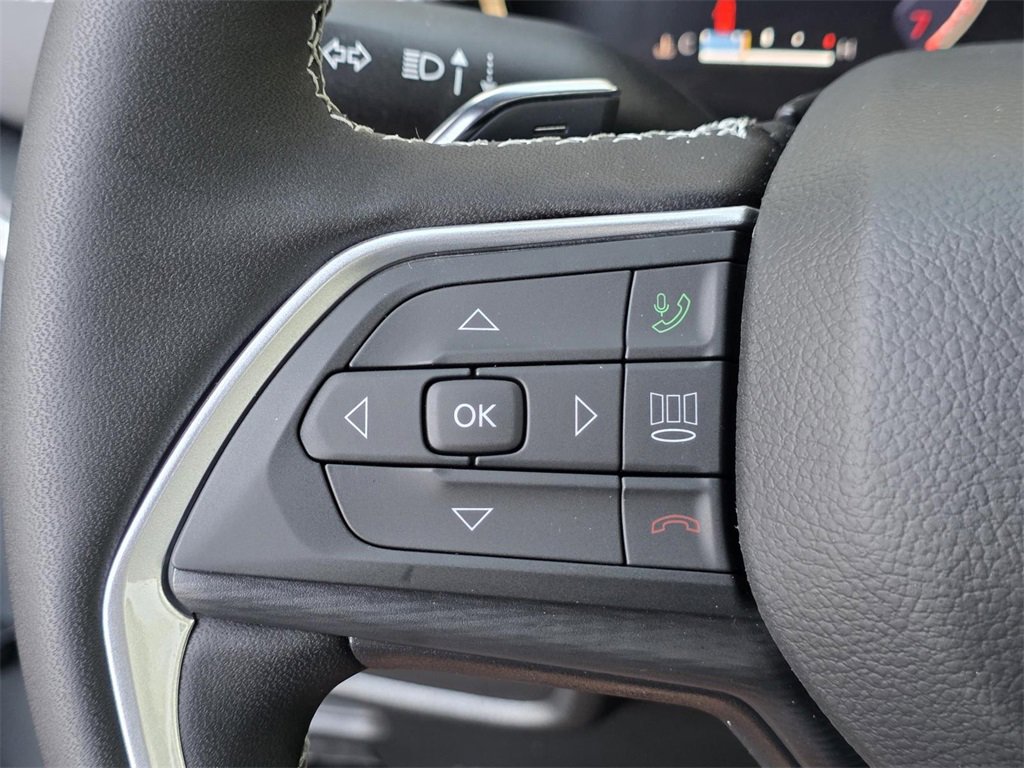 New 2025 Jeep Grand Cherokee L Altitude image 26