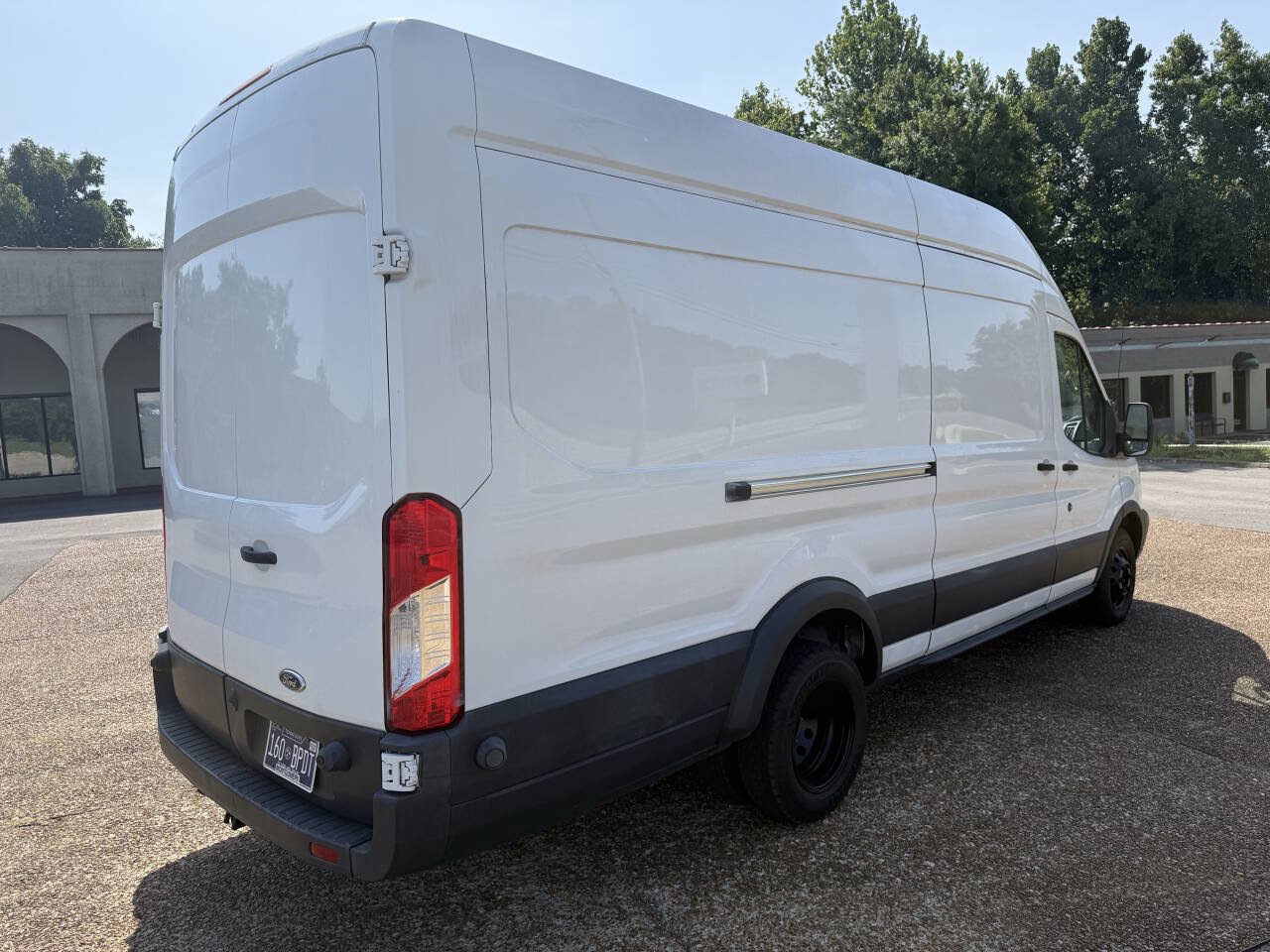 Used 2017 Ford Transit 350 RWD image 4