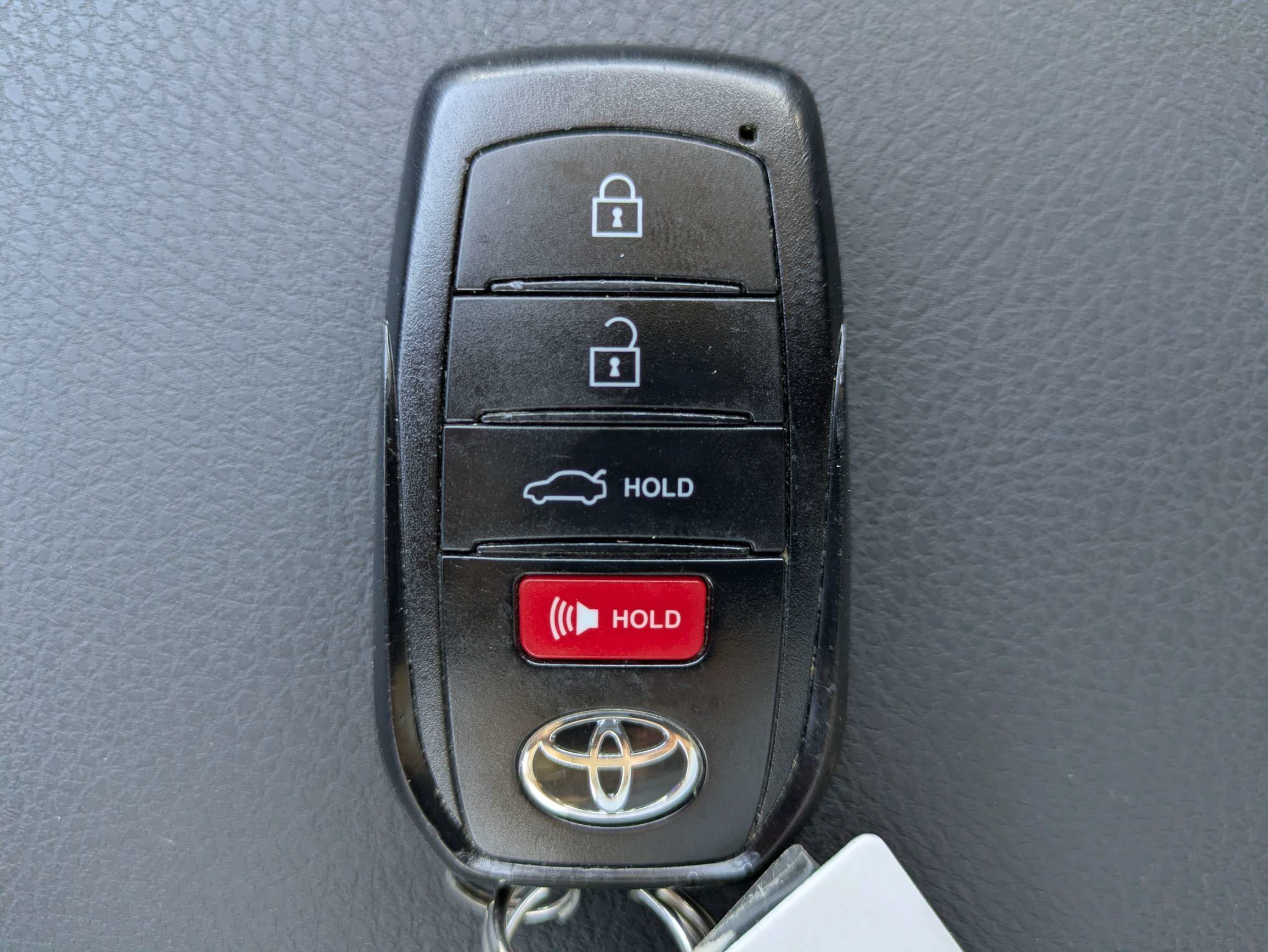 Used 2025 Toyota Camry LE FWD image 35