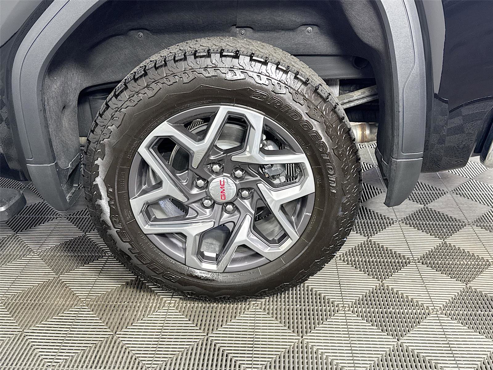 Certified 2025 GMC Sierra 1500 SLT w/ SLT Premium Plus Package AWD/4WD image 32