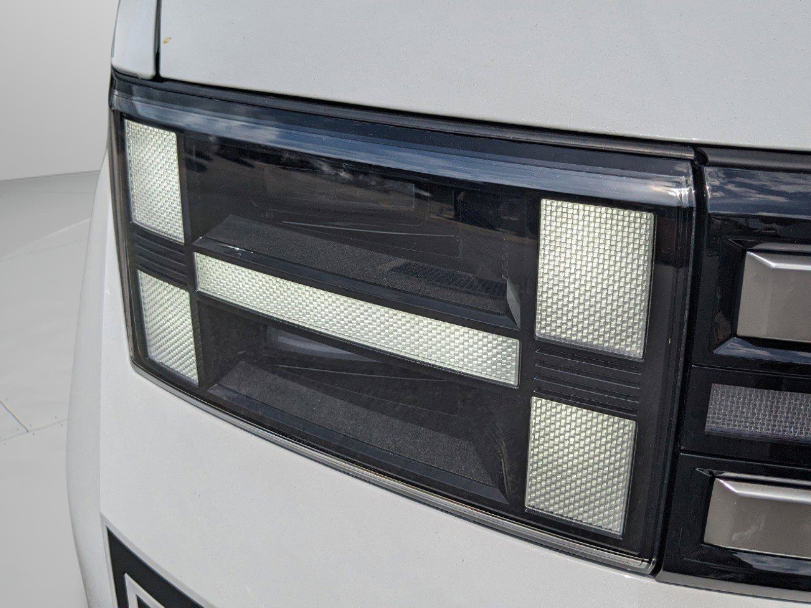 New 2026 Hyundai Santa Fe SE FWD image 13