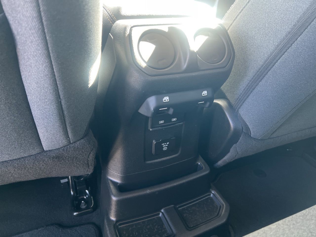 Used 2025 Jeep Wrangler Sahara 4xe image 21