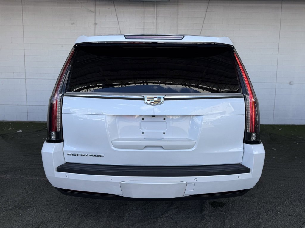 Used 2016 Cadillac Escalade ESV Premium image 7