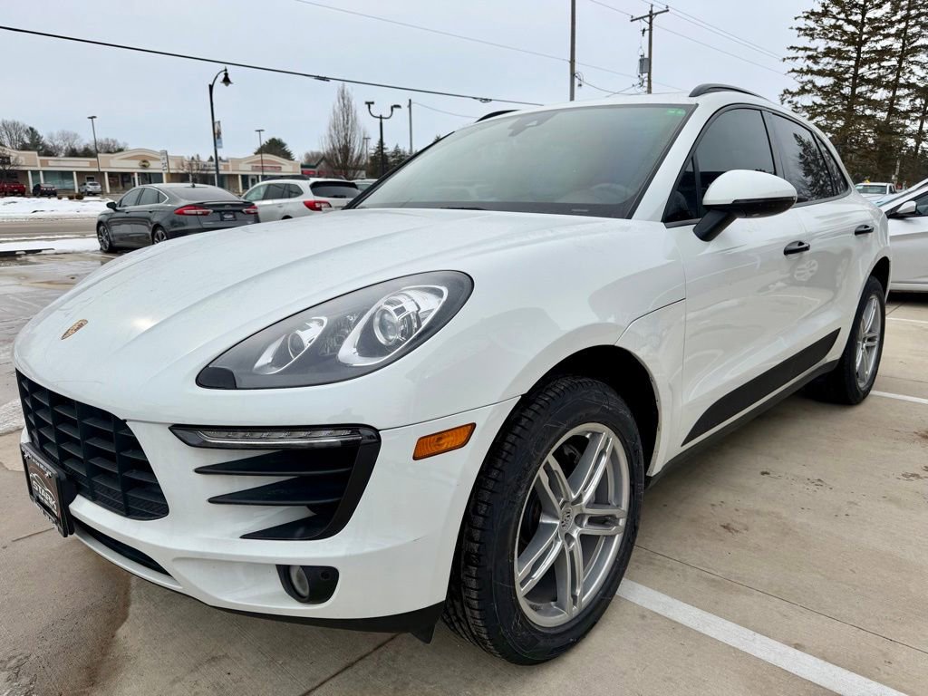 Used 2018 Porsche Macan image 4