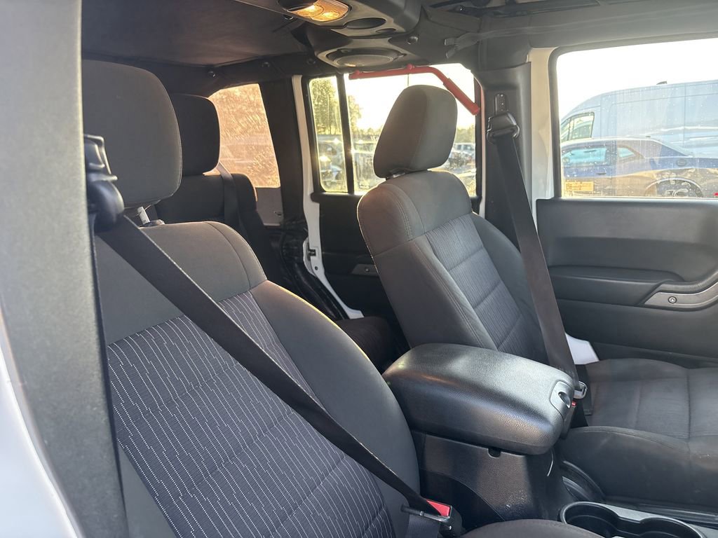 Used 2012 Jeep Wrangler Unlimited Sport image 15