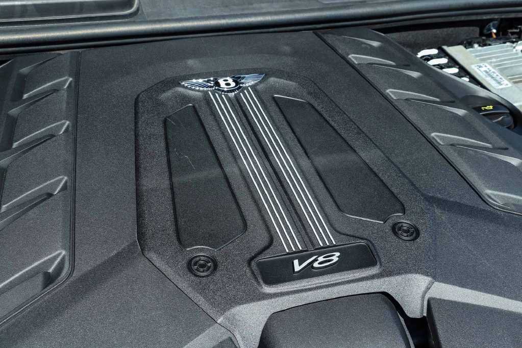 Used 2020 Bentley Bentayga AWD/4WD image 39