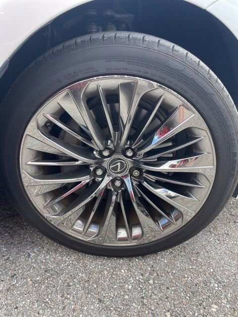 Used 2019 Lexus LS 500 image 7