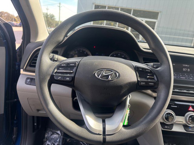 Used 2019 Hyundai Elantra SE image 14