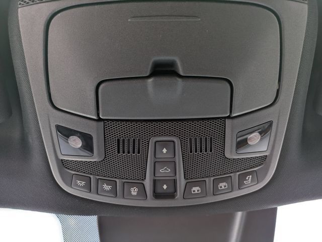 Used 2019 Lincoln Navigator Reserve AWD/4WD image 14