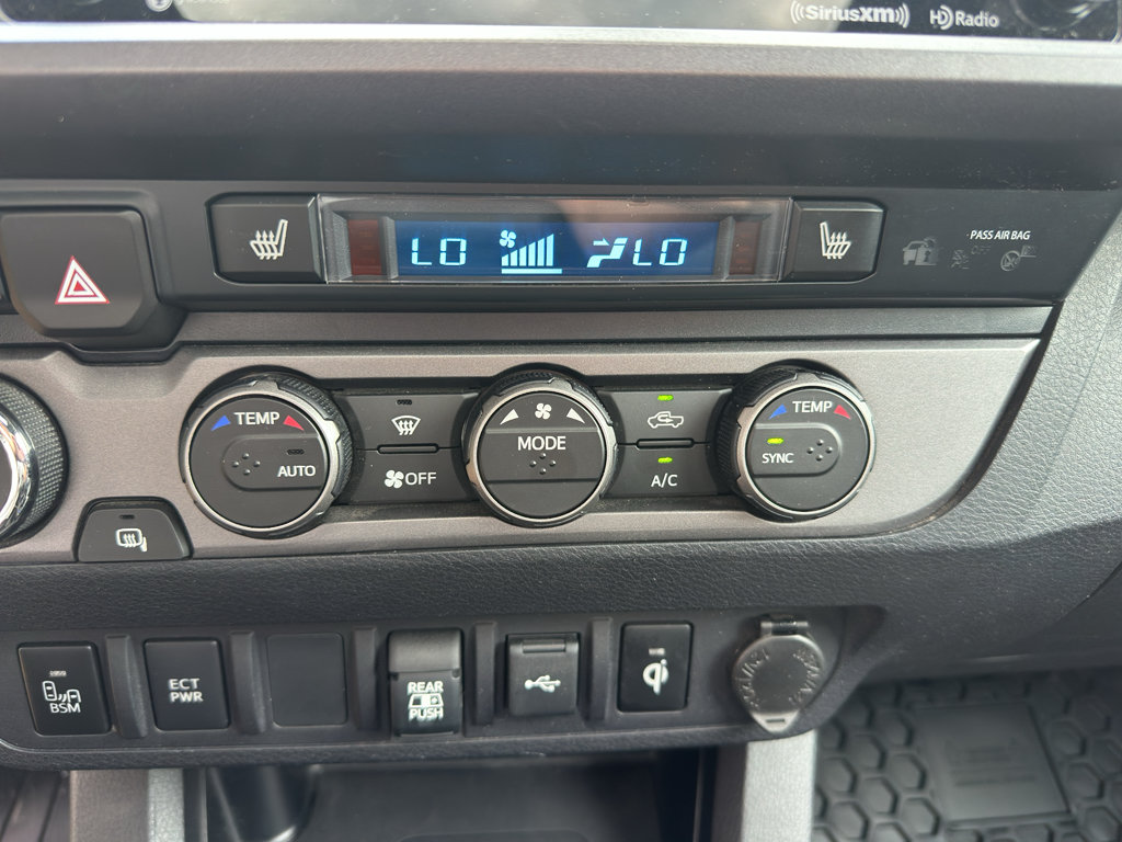 Used 2021 Toyota Tacoma TRD Sport AWD/4WD image 23