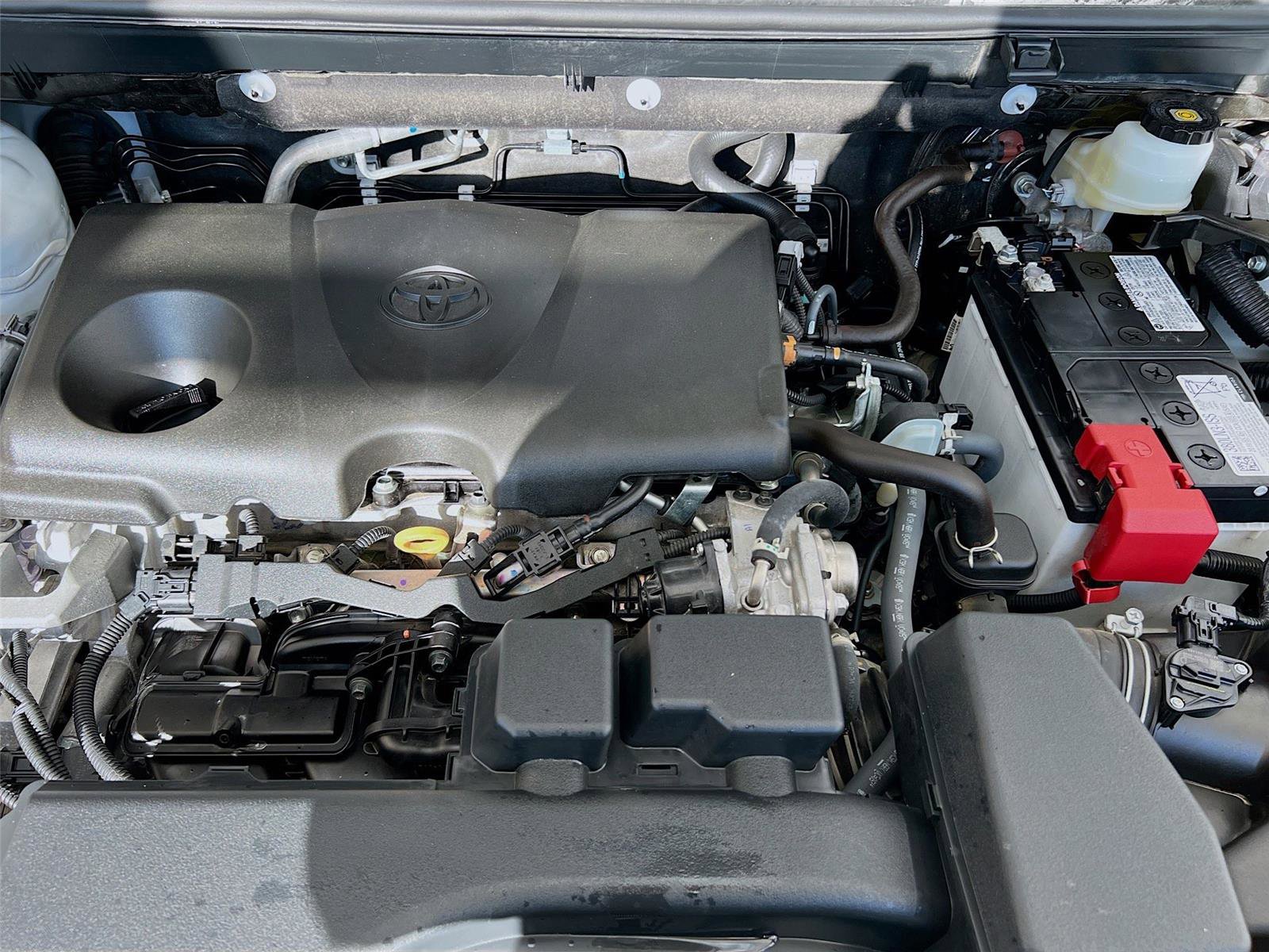 Used 2025 Toyota RAV4 XLE image 32