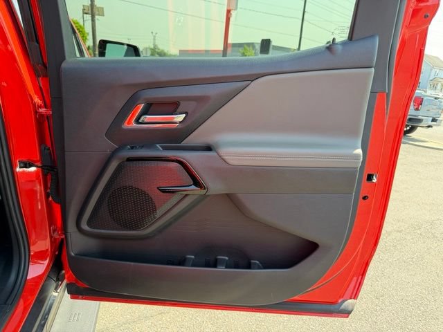 Certified 2026 Chevrolet Silverado EV Trail Boss w/ Premium Package AWD/4WD image 17