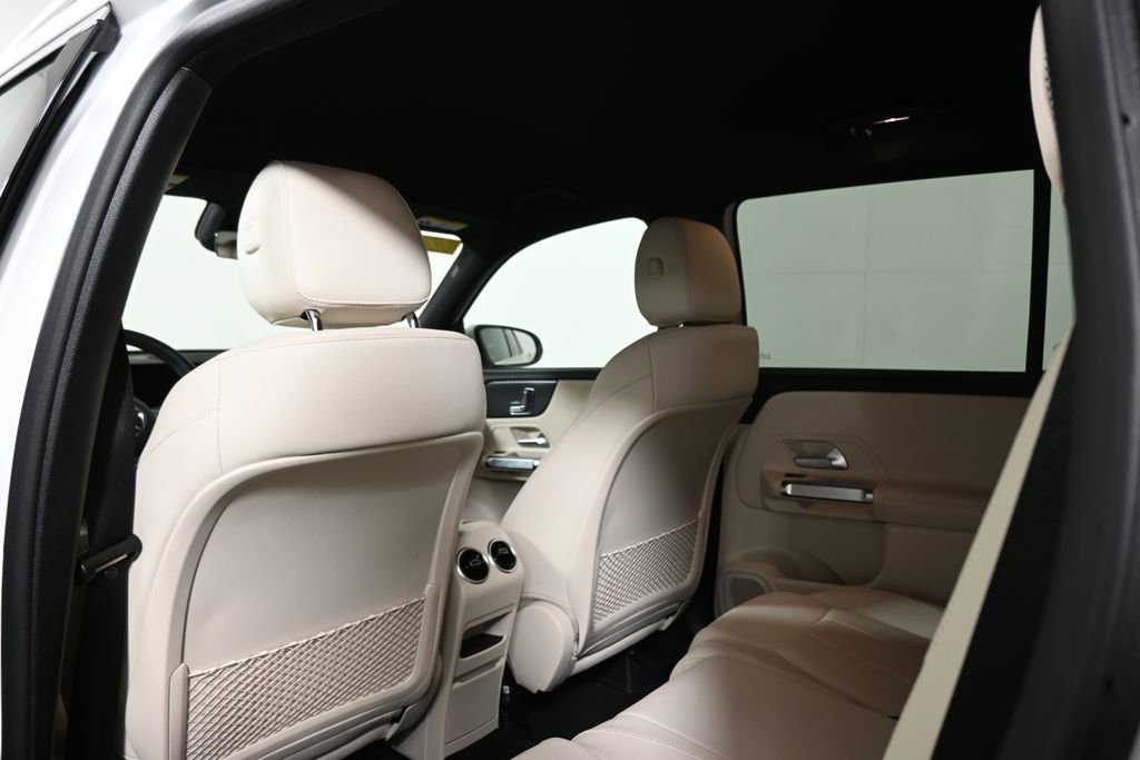 Certified 2025 Mercedes-Benz GLB 250 4MATIC image 6