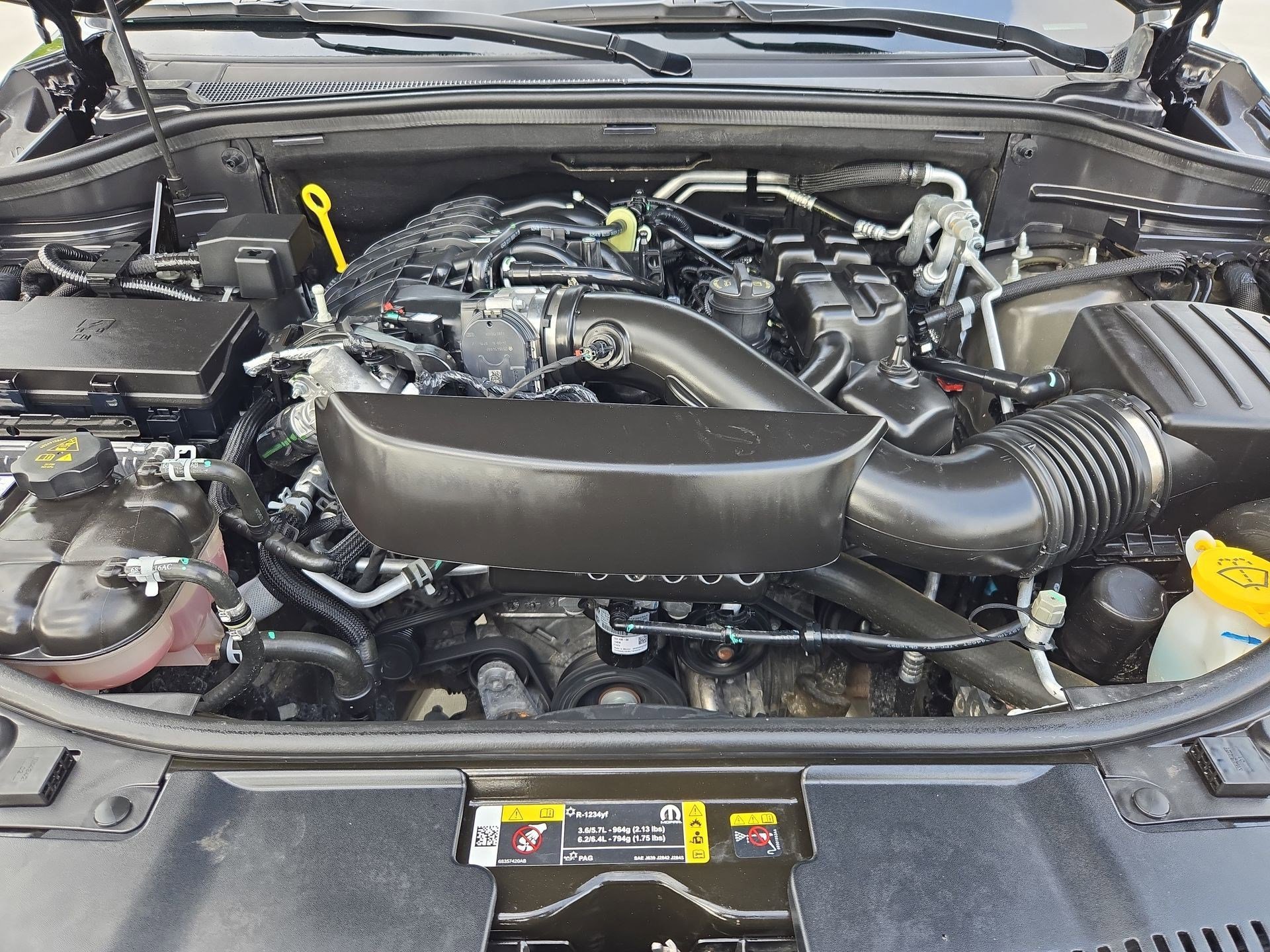 Used 2025 Dodge Durango GT image 35