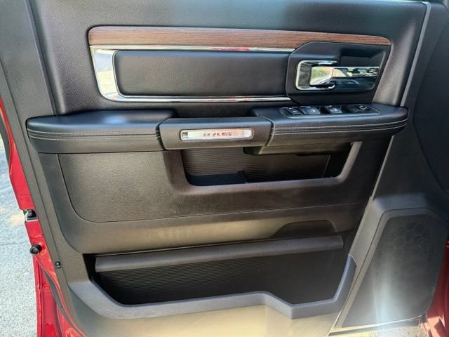 Used 2015 RAM 2500 Laramie w/ Convenience Group AWD/4WD image 11