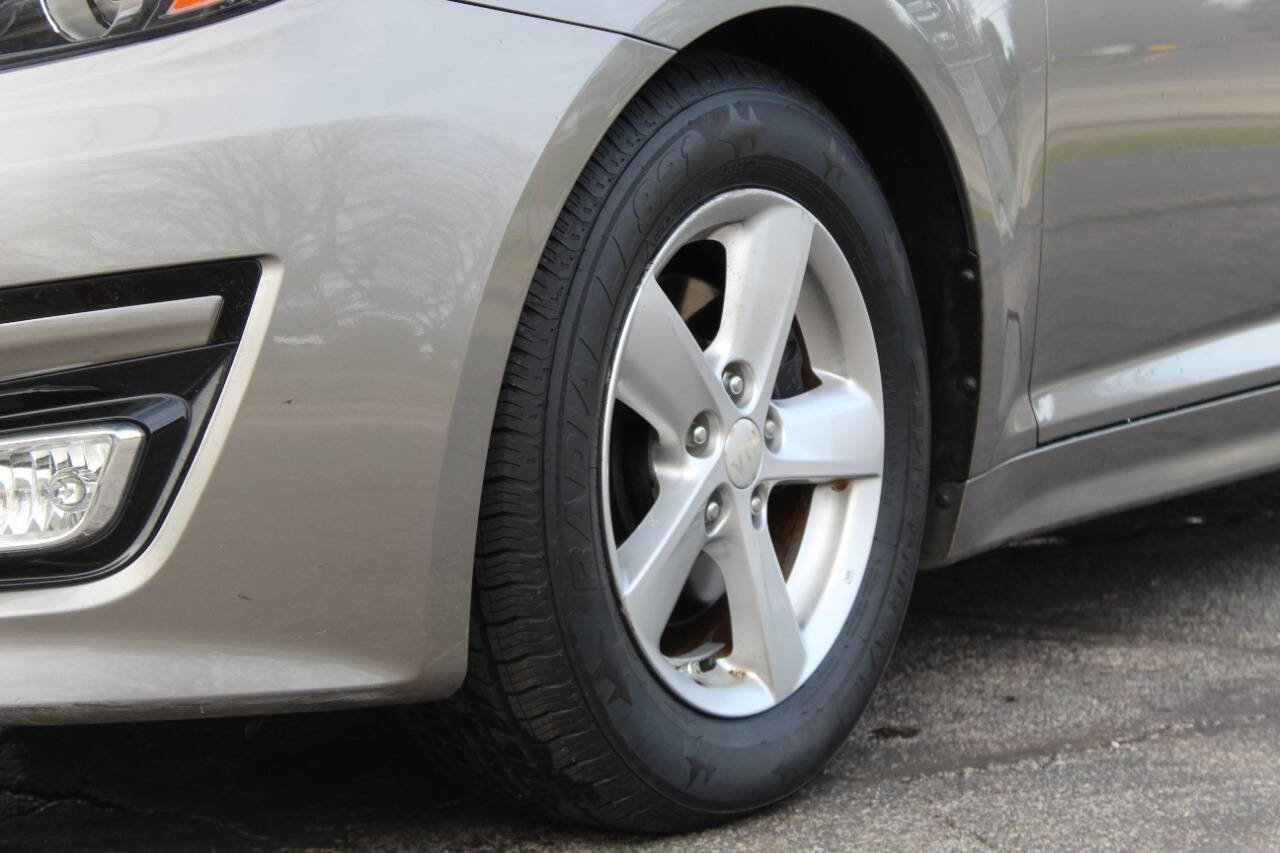 Used 2015 Kia Optima LX image 15