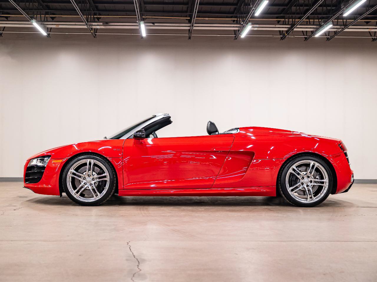 Used 2011 Audi R8 V10 AWD/4WD image 2