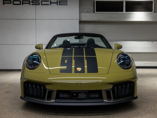 Used 2026 Porsche 911 Carrera 4 GTS image 11