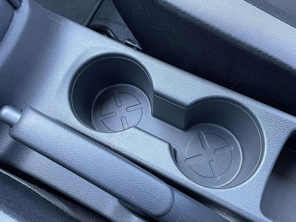 Used 2025 Nissan Versa S w/ Trunk Package image 29