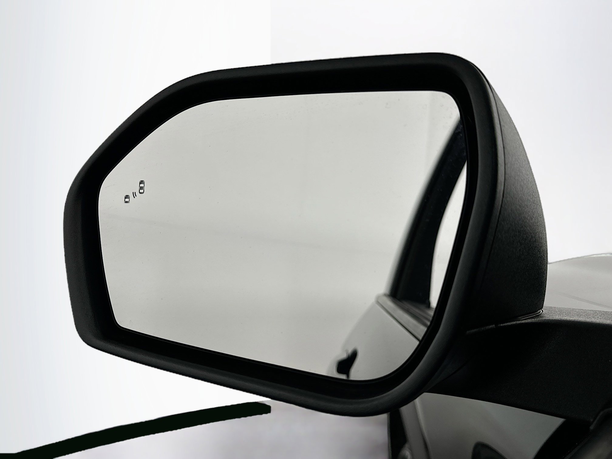 Used 2024 Ford Explorer XLT w/ Equipment Group 202A image 16