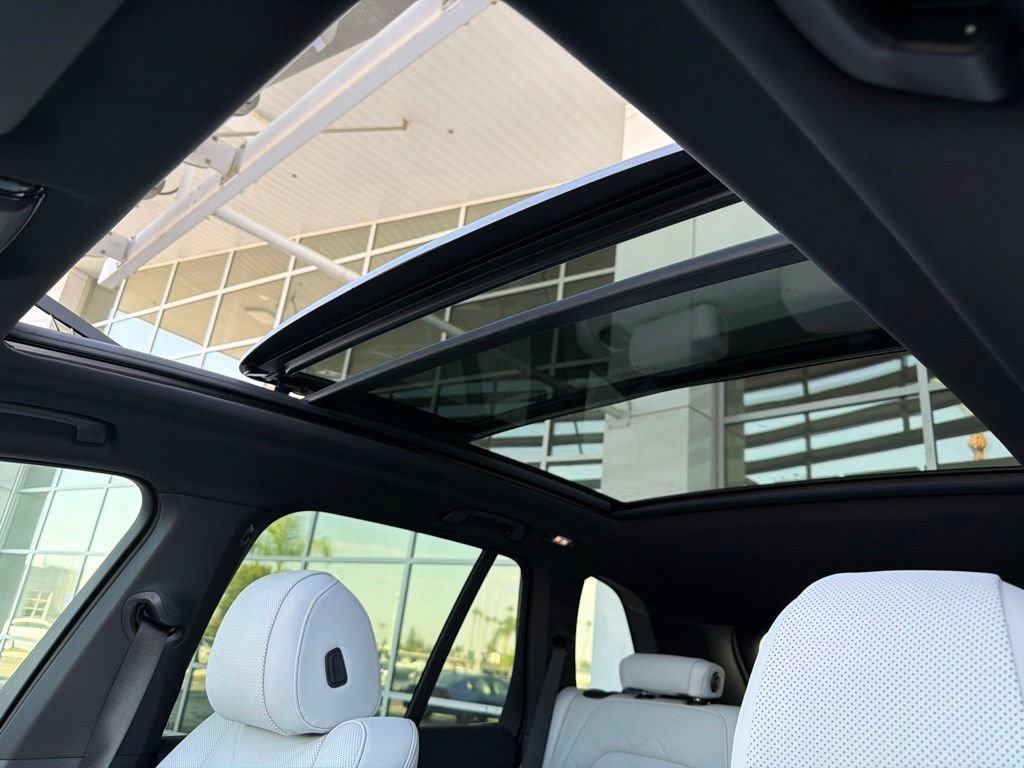 New 2026 BMW X5 sDrive40i w/ Premium Package RWD image 11