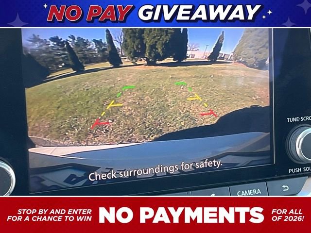 Used 2024 Nissan Rogue S image 14