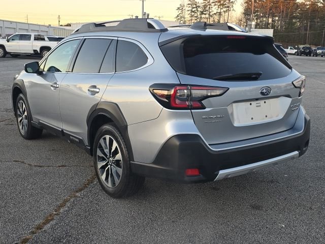 Used 2024 Subaru Outback Touring image 3
