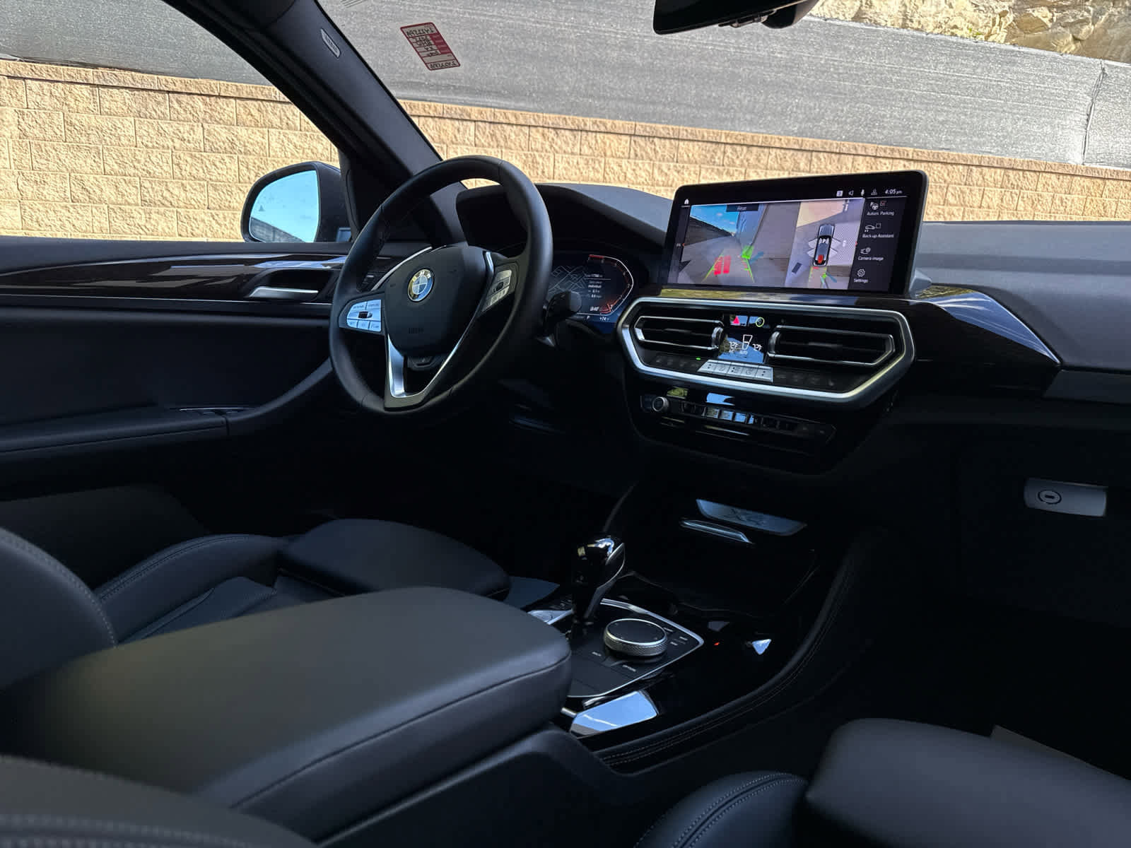 Certified 2025 BMW X4 xDrive30i image 10