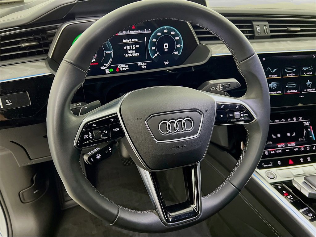 Used 2024 Audi Q8 e-tron Prestige image 12