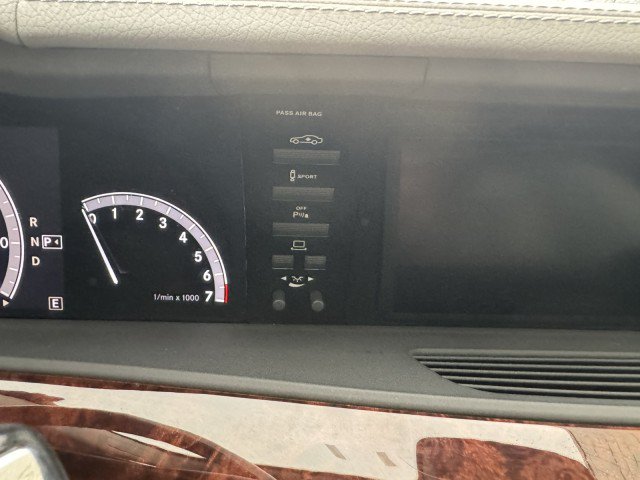 Used 2013 Mercedes-Benz S 550 w/ Sport Pkg Plus One image 28