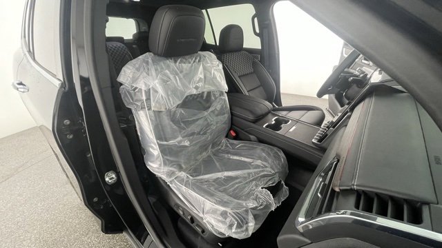 Used 2025 GMC Acadia Denali w/ Super Cruise Package image 48