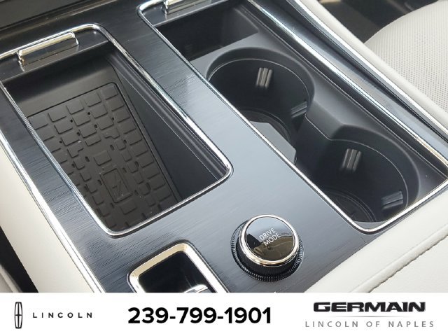 New 2025 Lincoln Aviator 2WD w/ Equipment Group 101A image 31