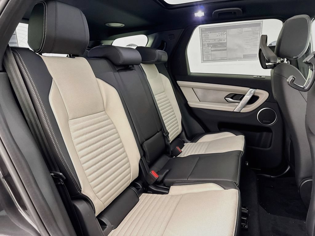 New 2026 Land Rover Discovery Sport Landmark AWD/4WD image 29