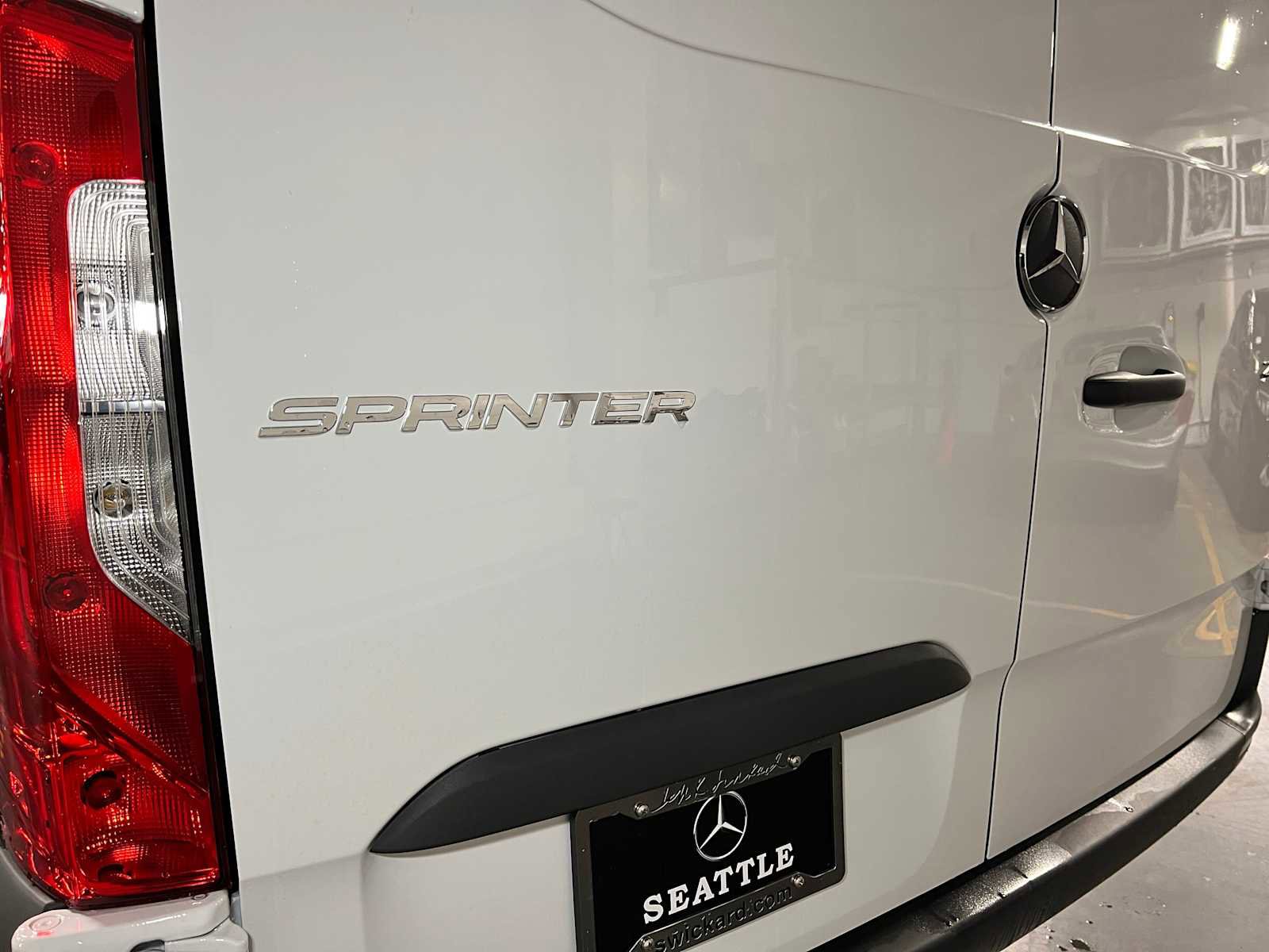Used 2025 Mercedes-Benz Sprinter 2500 image 15