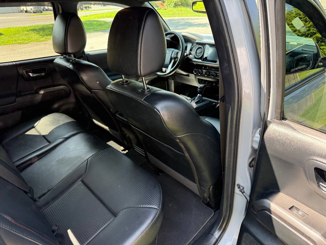 Used 2017 Toyota Tacoma TRD Pro image 16