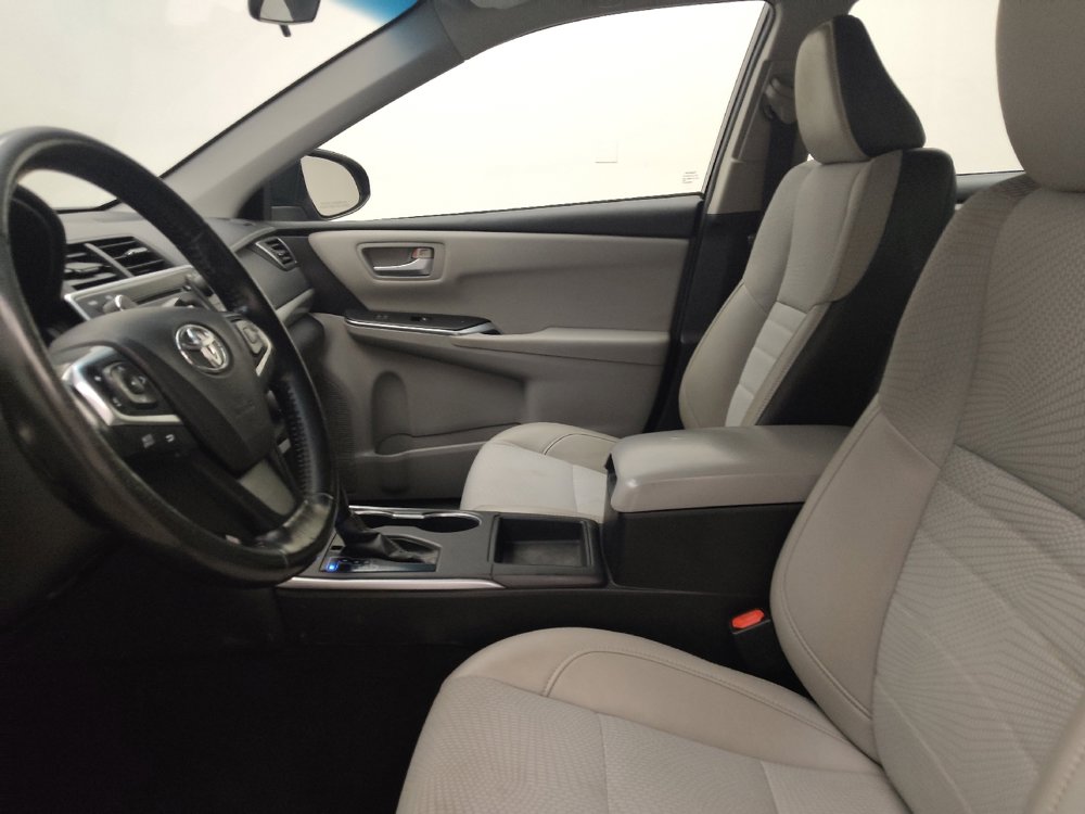 Used 2016 Toyota Camry SE w/ Protection Package (Q2) FWD image 17