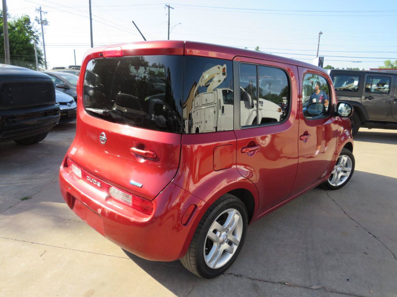 Used 2014 Nissan Cube 1.8 S w/ Interior Designer Package FWD image 4