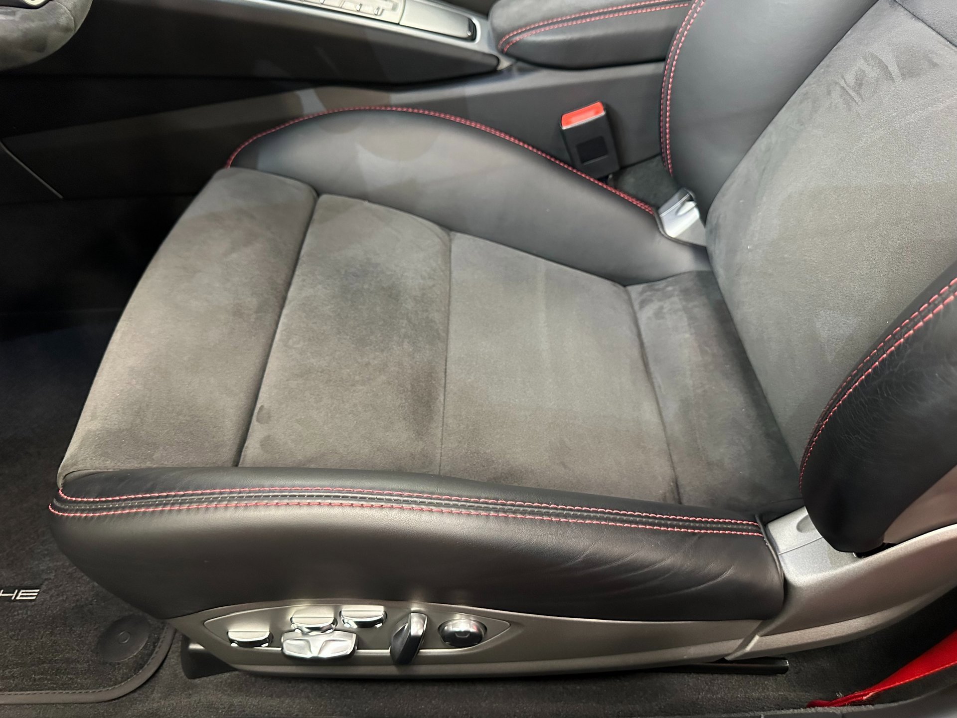 Used 2018 Porsche 911 GT3 image 65