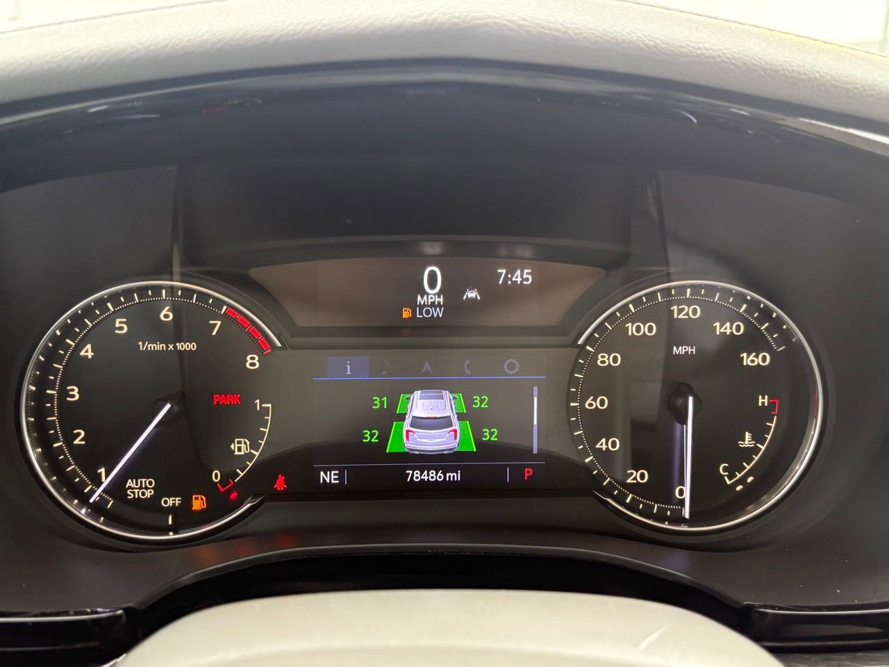 Used 2020 Cadillac XT6 Premium Luxury FWD image 17