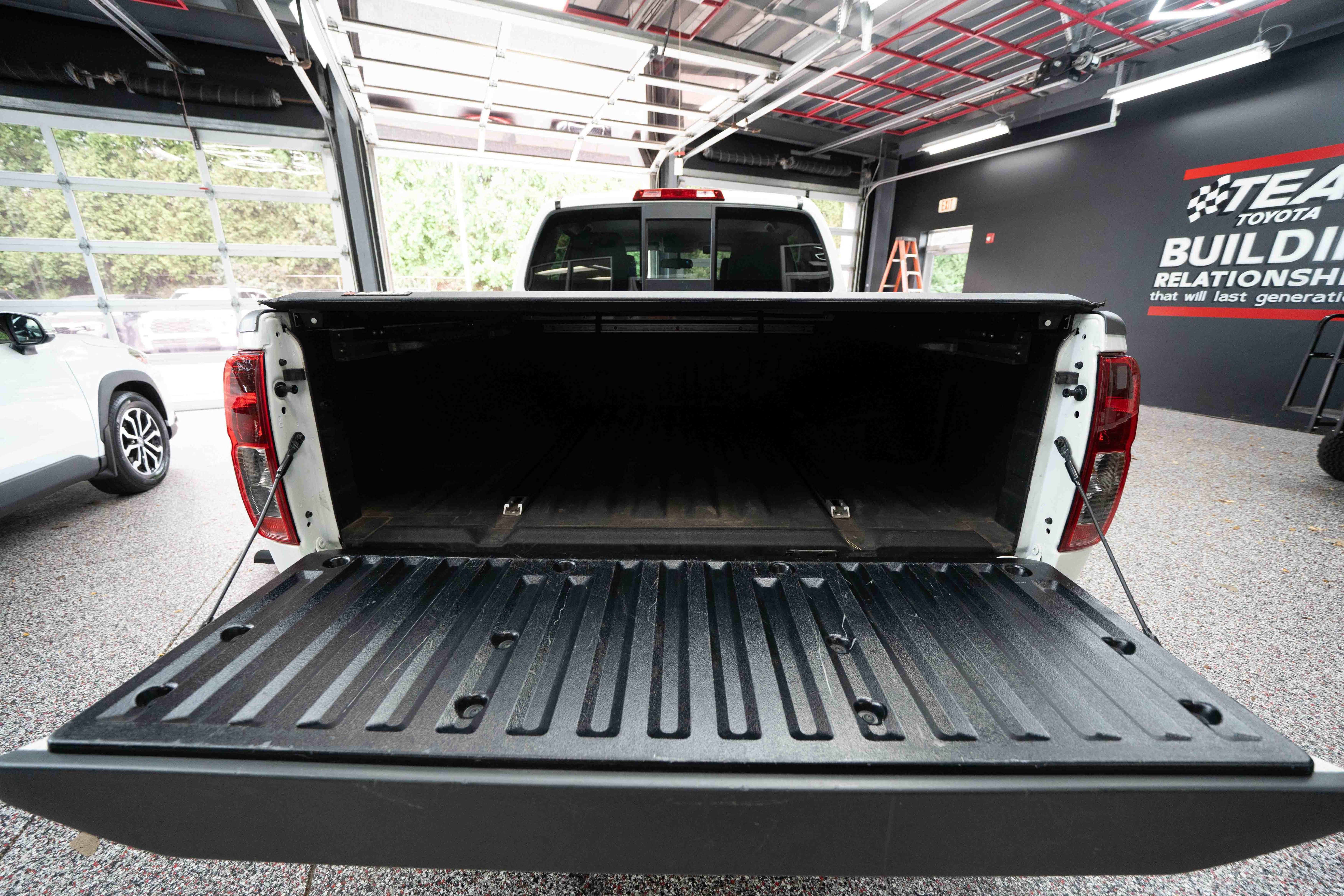 Used 2020 Nissan Frontier SV AWD/4WD image 27