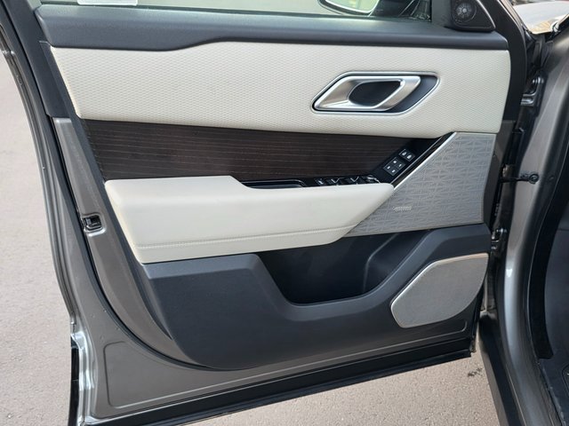 Used 2022 Land Rover Range Rover Velar S image 22