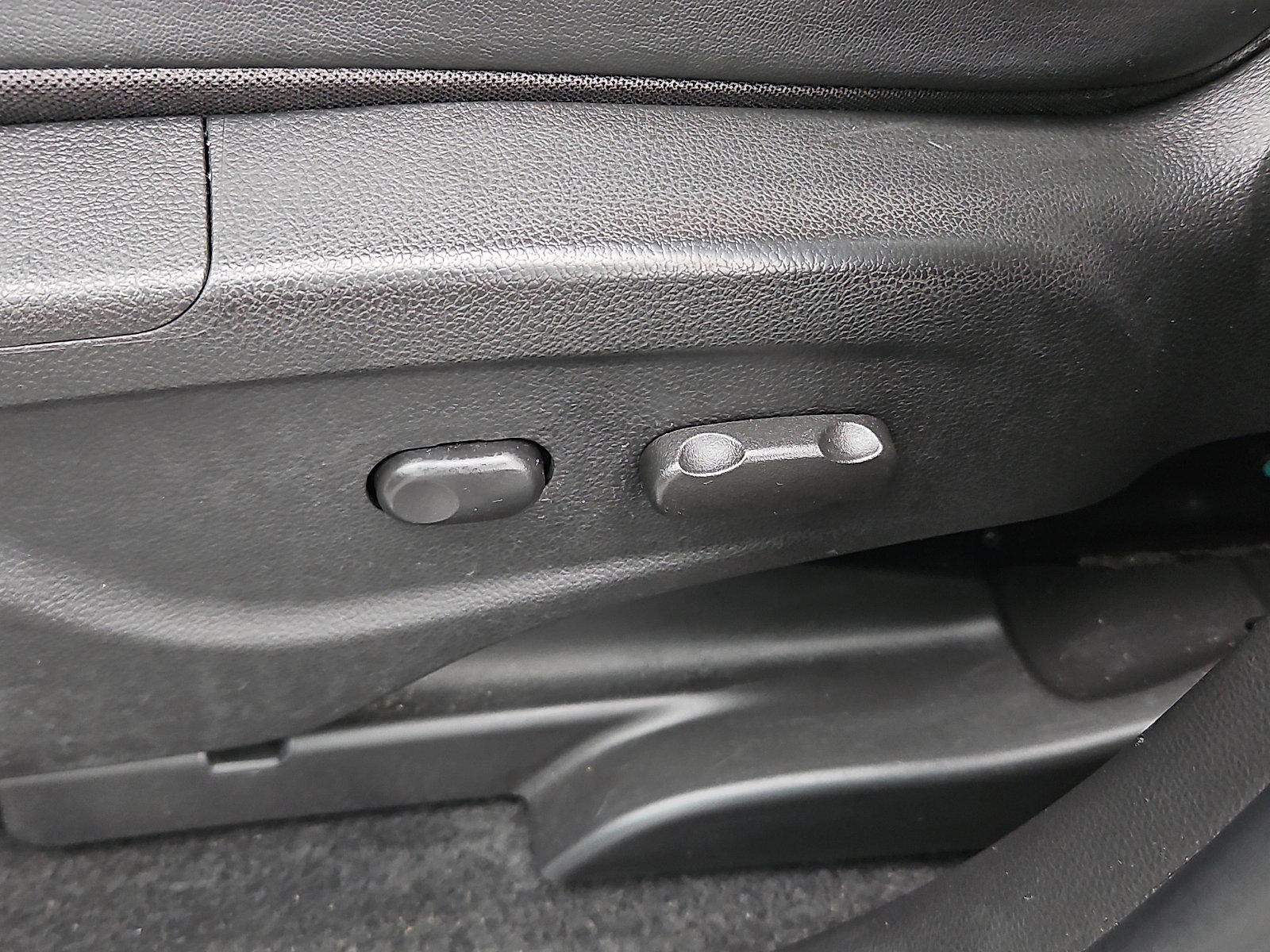 Used 2017 Buick Encore Preferred image 26