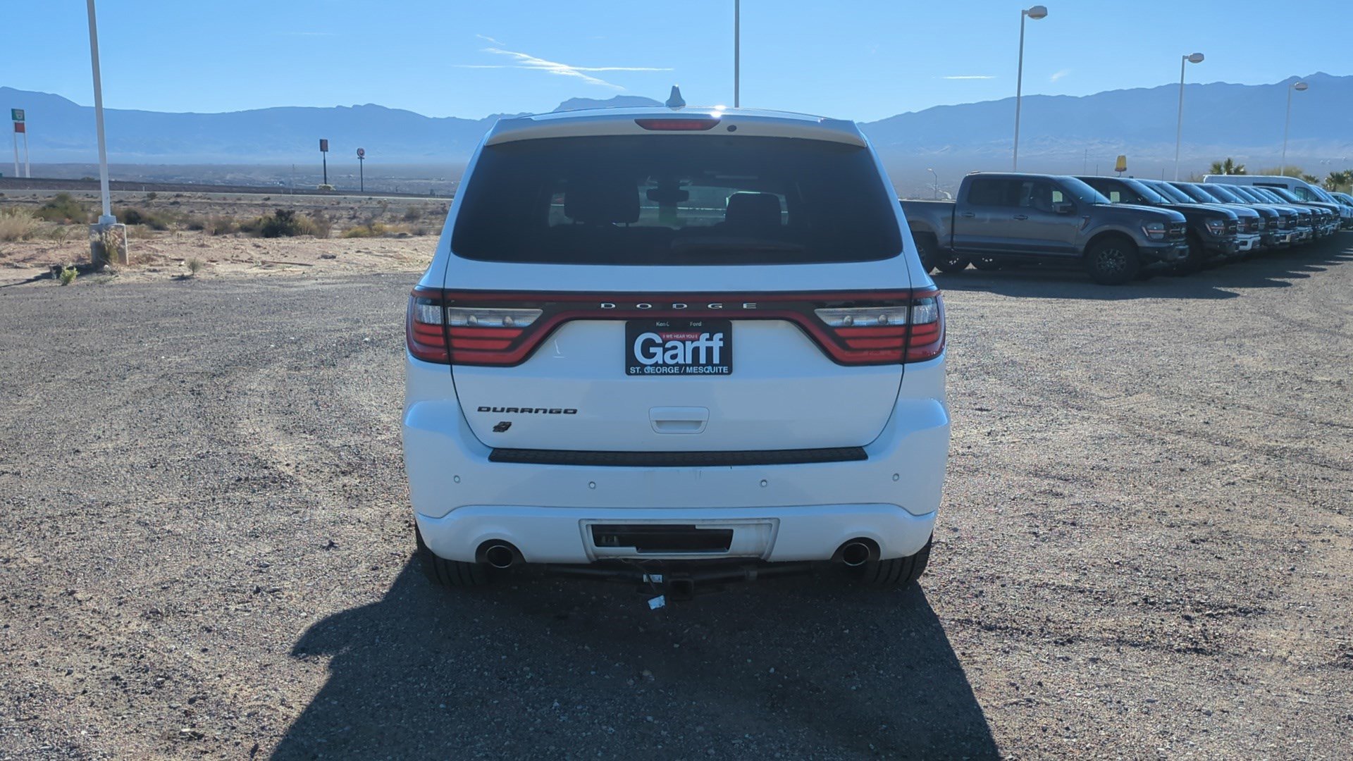 Used 2019 Dodge Durango SXT image 4