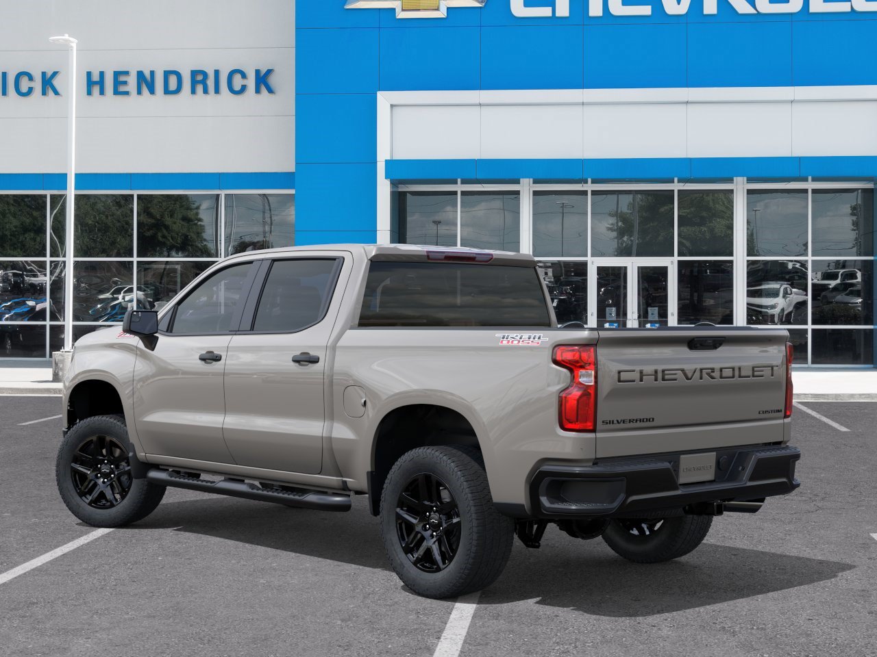 Used 2026 Chevrolet Silverado 1500 Custom Trail Boss w/ Turbomax Blackout Package AWD/4WD image 5