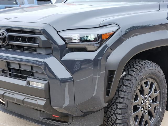 New 2026 Toyota 4Runner SR5 AWD/4WD image 8