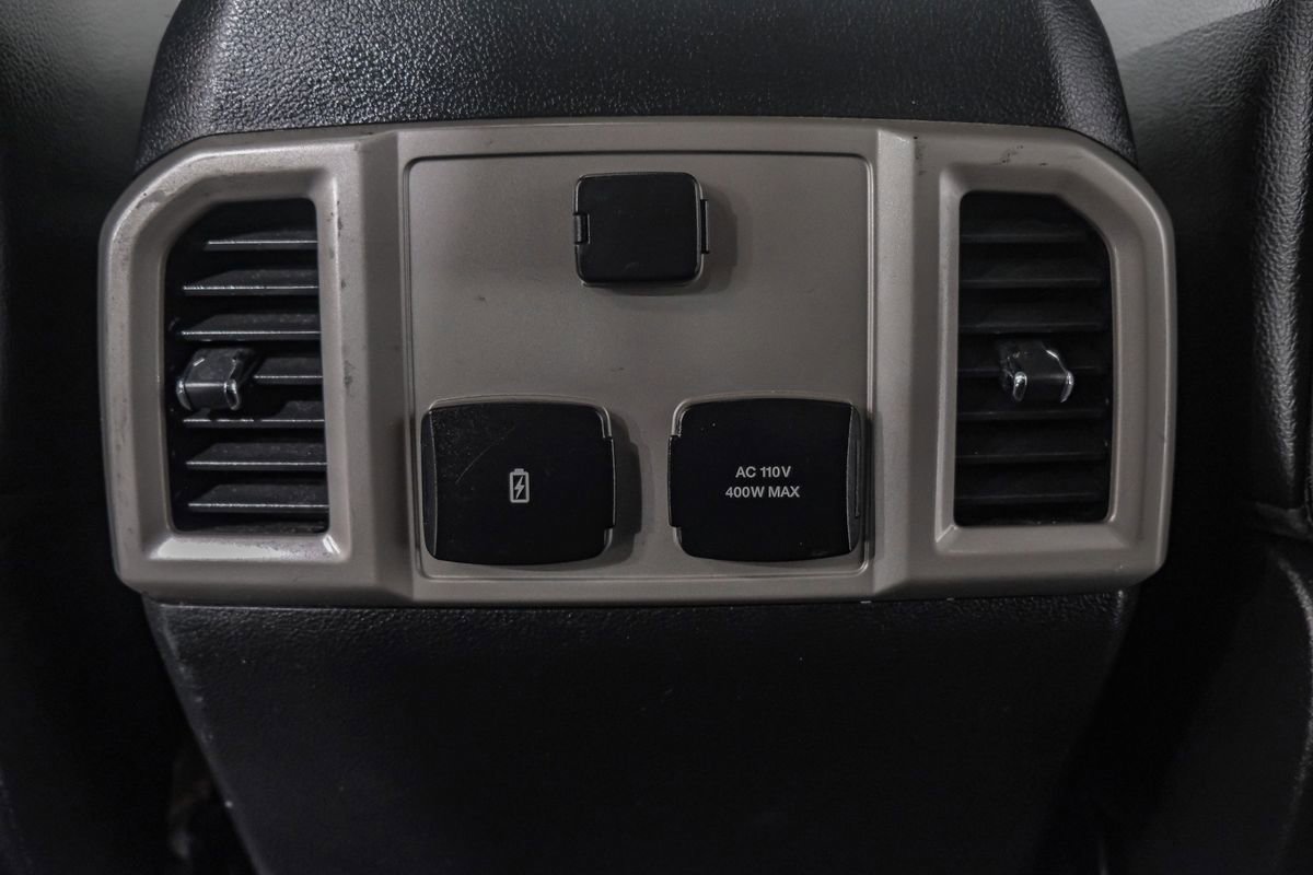 Used 2019 Ford F250 Lariat w/ Lariat Ultimate Package AWD/4WD image 37