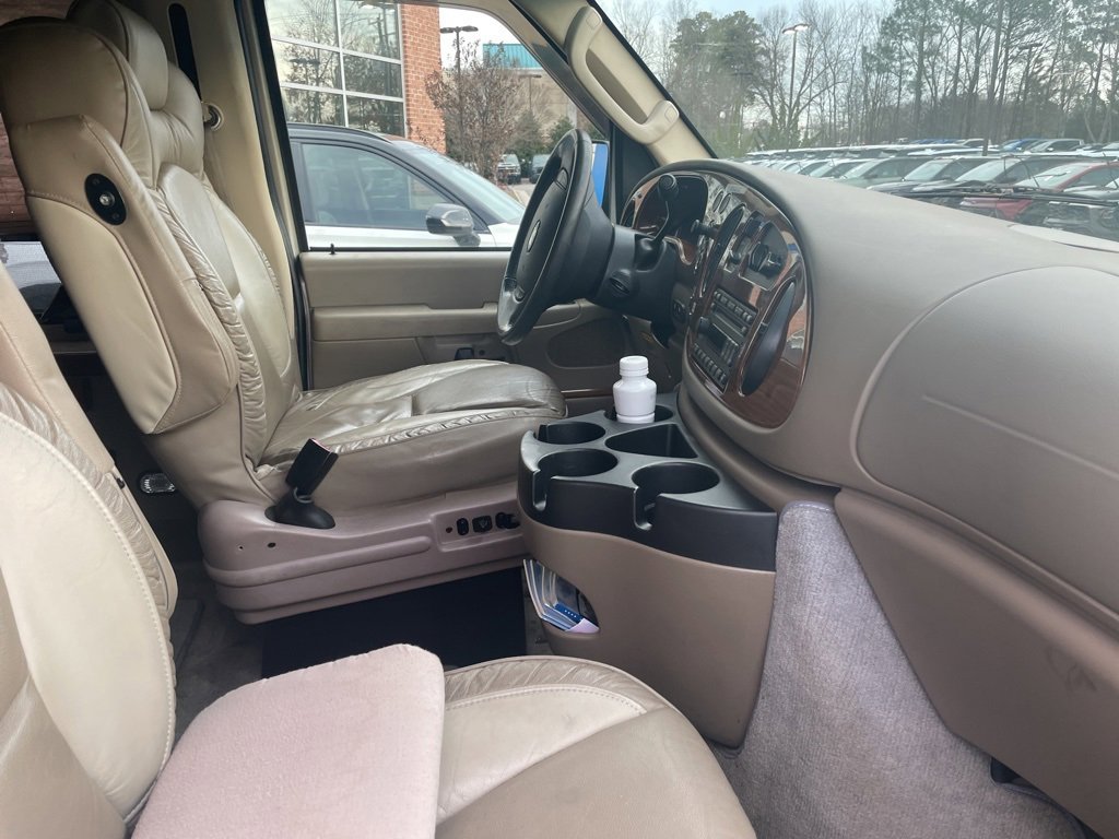 Used 2008 Ford E-150 and Econoline 150 image 3